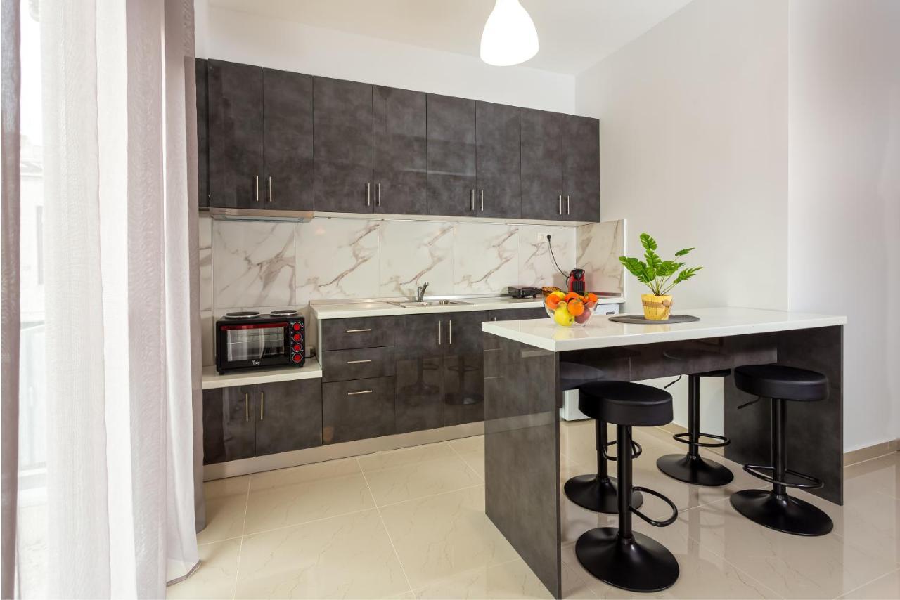 Classic Apartment เทสซาโลนิกิ ภายนอก รูปภาพ